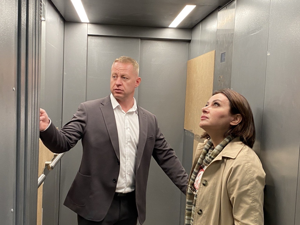 Уполномоченный главы Пушкинский Нина Ушакова провела встречу с жителями дома на Гоголевской