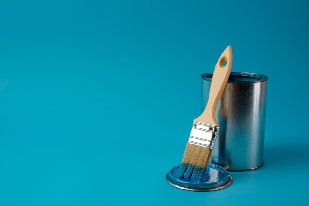 Голландский бренд красок Dulux меняет название в России Голландский бренд красок Dulux меняет название в России