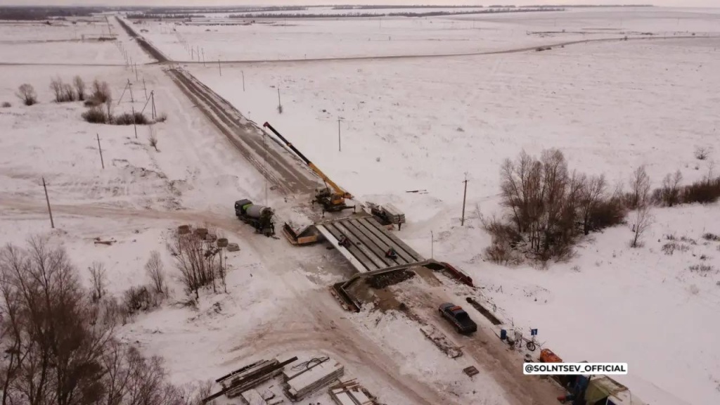 Шесть мостов за год: глава Оренбуржья Евгений Солнцев рассказал о ремонте переправ в Красногвардейском районе