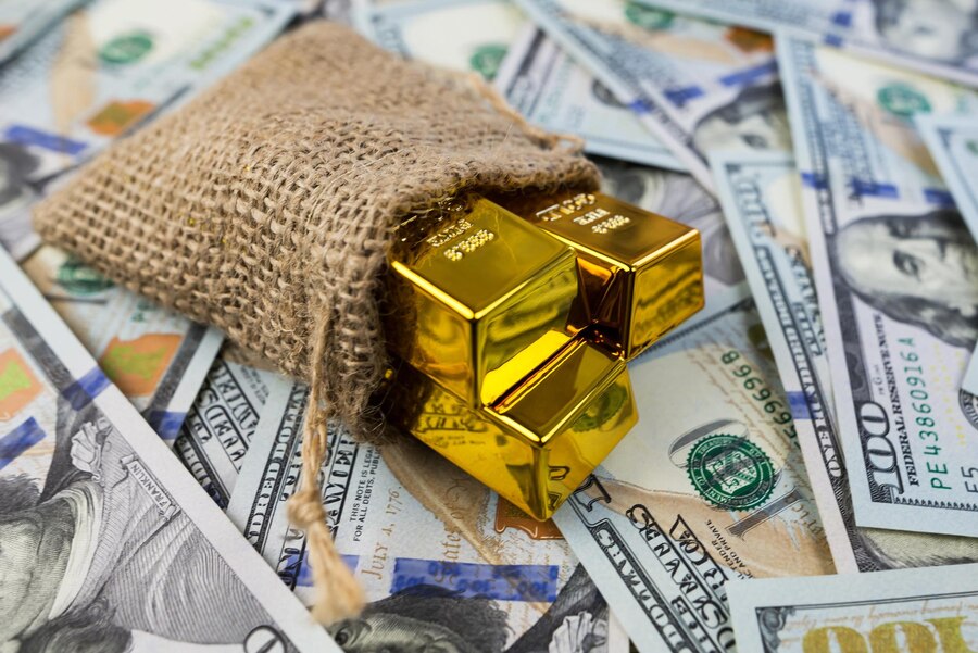 Минфин в семь раз увеличит объём покупки валюты и золота