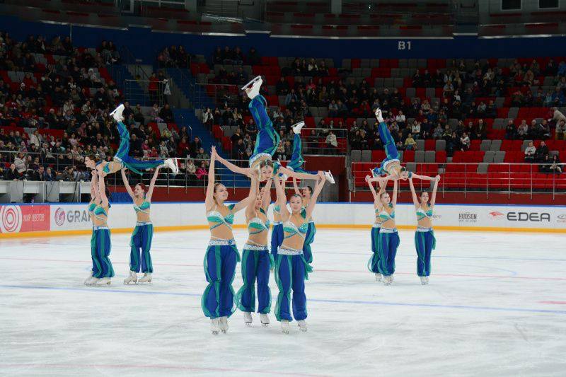 Чемпионат и Первенство по синхронному катанию проходят в Саранске Чемпионат и Первенство по синхронному катанию проходят в Саранске