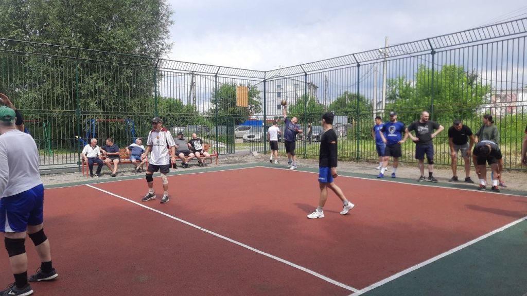 При поддержке депутата горсовета Новосибирска Александра Савельева прошёл турнир по волейболу При поддержке депутата горсовета Новосибирска Александра Савельева прошёл турнир по волейболу