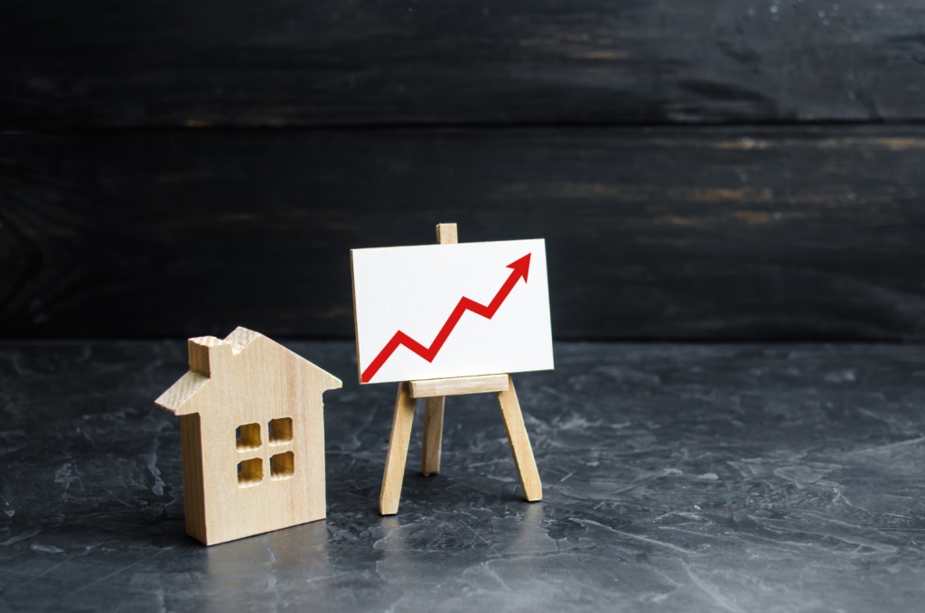 Сбер второй раз за месяц повысил ставки по рыночной ипотеке