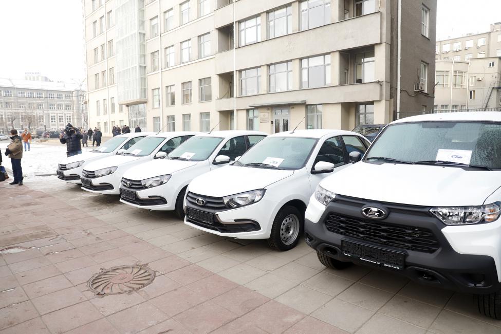 Председатель Заксобрания Новосибирской области Андрей Шимкив поздравил аграриев с профессиональным праздником Председатель Заксобрания Новосибирской области Андрей Шимкив поздравил аграриев с профессиональным праздником