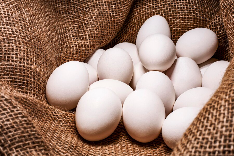 Росптицесоюз пожаловался на высокие наценки на куриные яйца в торговых сетях