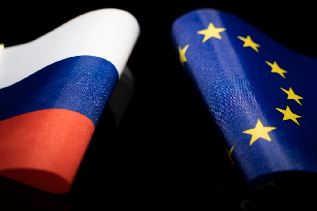 ЕС принял новый пакет санкций против России