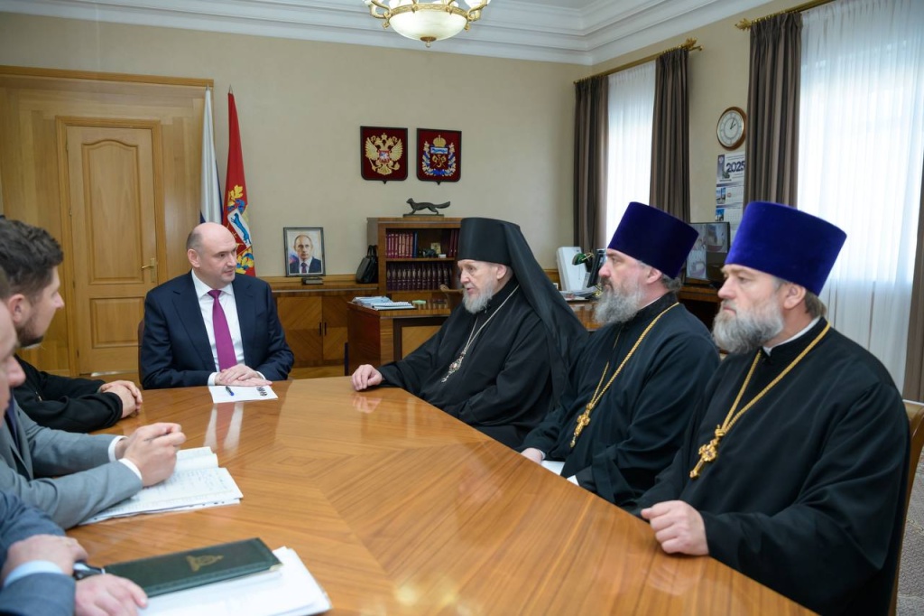 В Оренбурге обсудили развитие книжной культуры и духовных ценностей