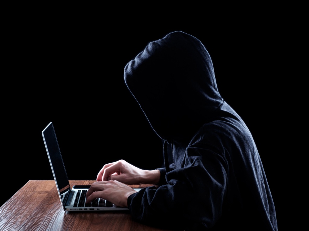 Жительница Краснодарского края попалась на уловки мошенника на сайте знакомств