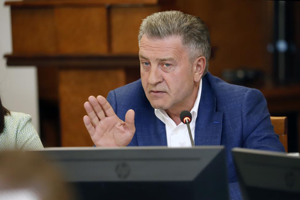 Молодёжный парламент Новосибирской области V созыва избрал нового председателя Молодёжный парламент Новосибирской области V созыва избрал нового председателя