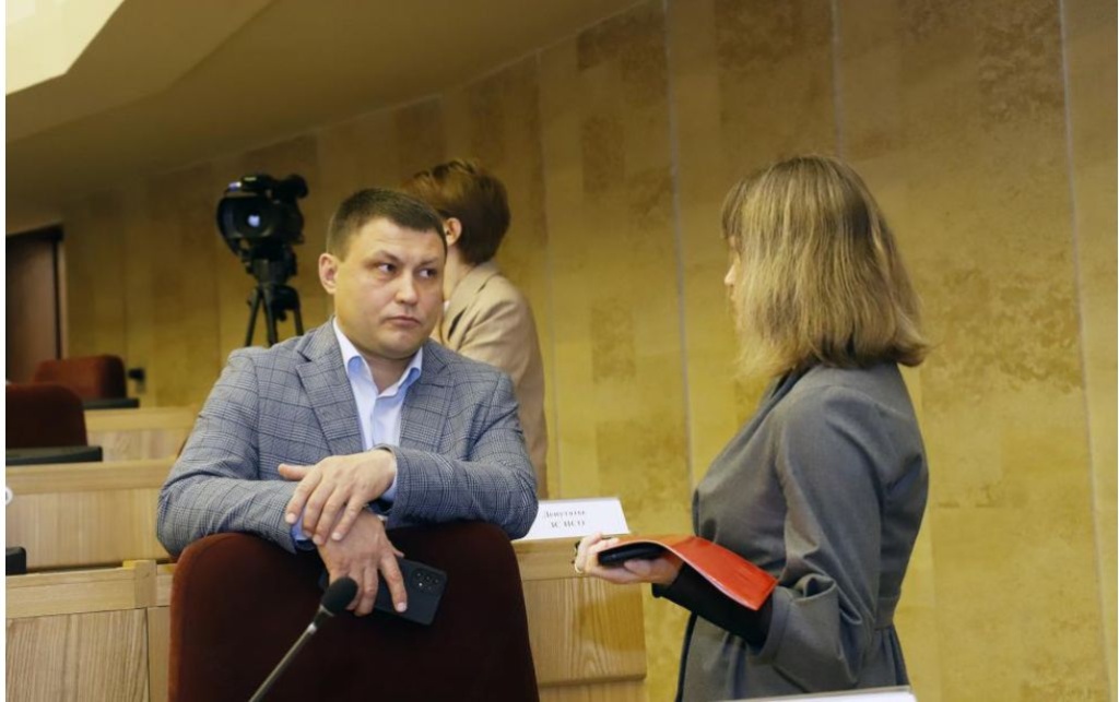 Депутаты ЗАКСа Новосибирской области заслушали доклад министра финансов региона об исполнении бюджета за 2023 год Депутаты ЗАКСа Новосибирской области заслушали доклад министра финансов региона об исполнении бюджета за 2023 год
