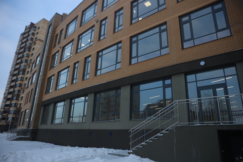 Школу на 825 учеников построили в Новосибирске_3