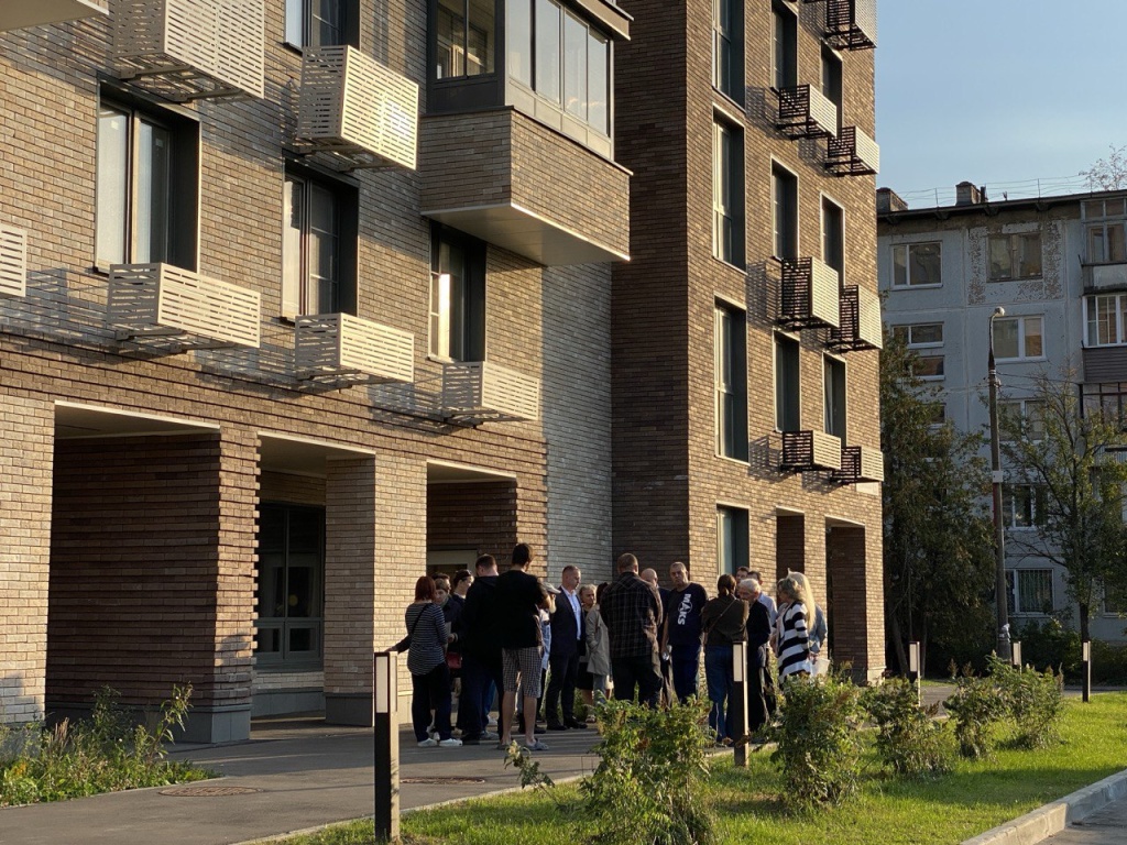 Уполномоченный главы Пушкинский Нина Ушакова провела встречу с жителями дома на Гоголевской