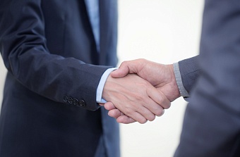 Глава Новосибирской области обсудил с генконсулом Таджикистана развитие сотрудничества